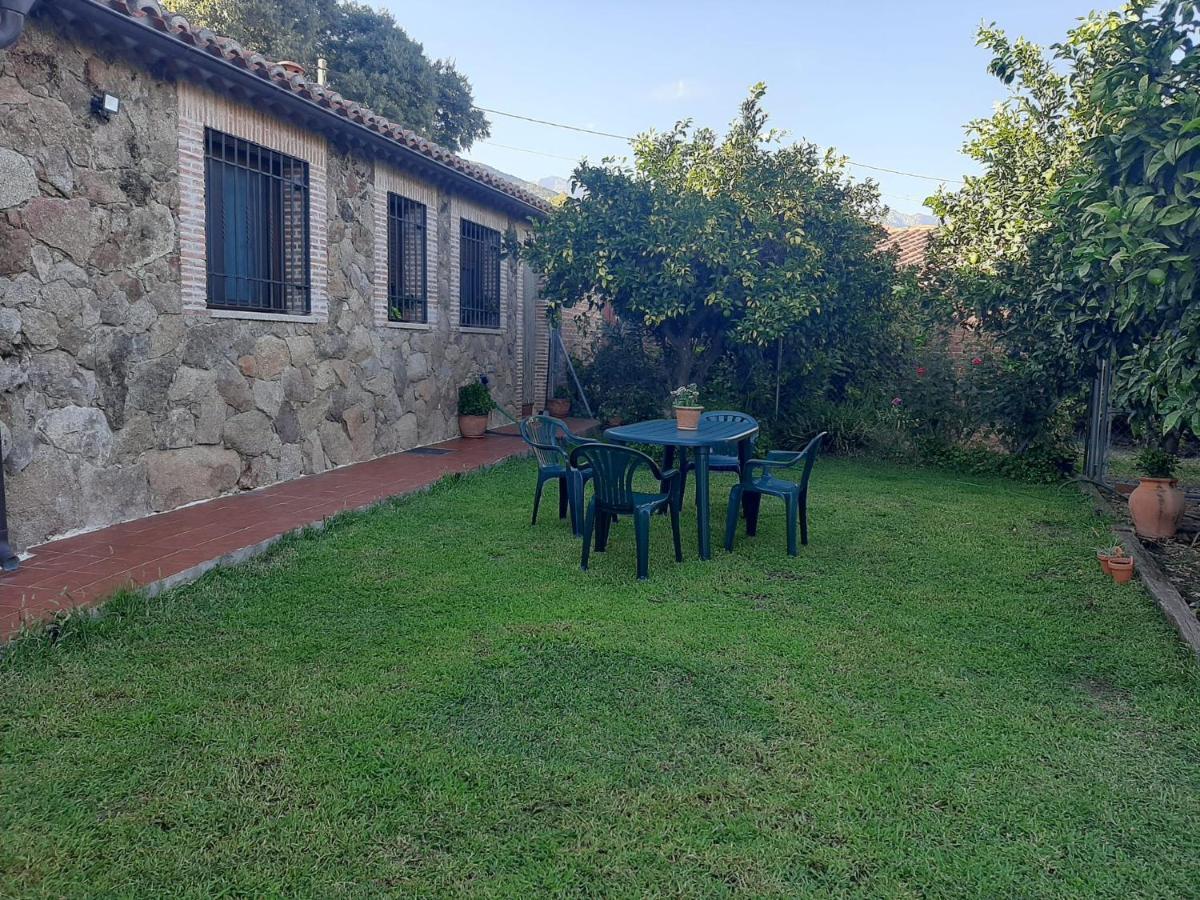 Villa El huerto de Lino Candeleda Exterior foto