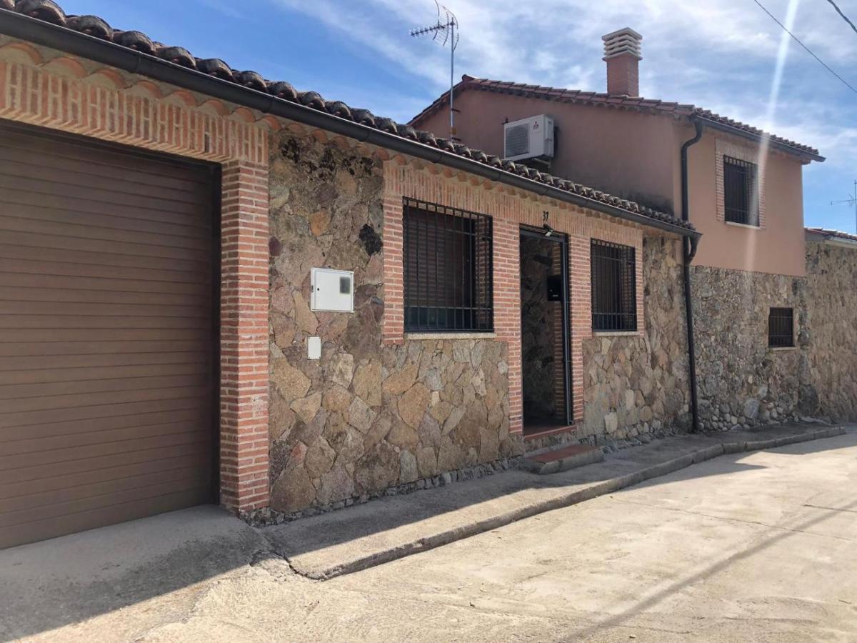 Villa El huerto de Lino Candeleda Exterior foto